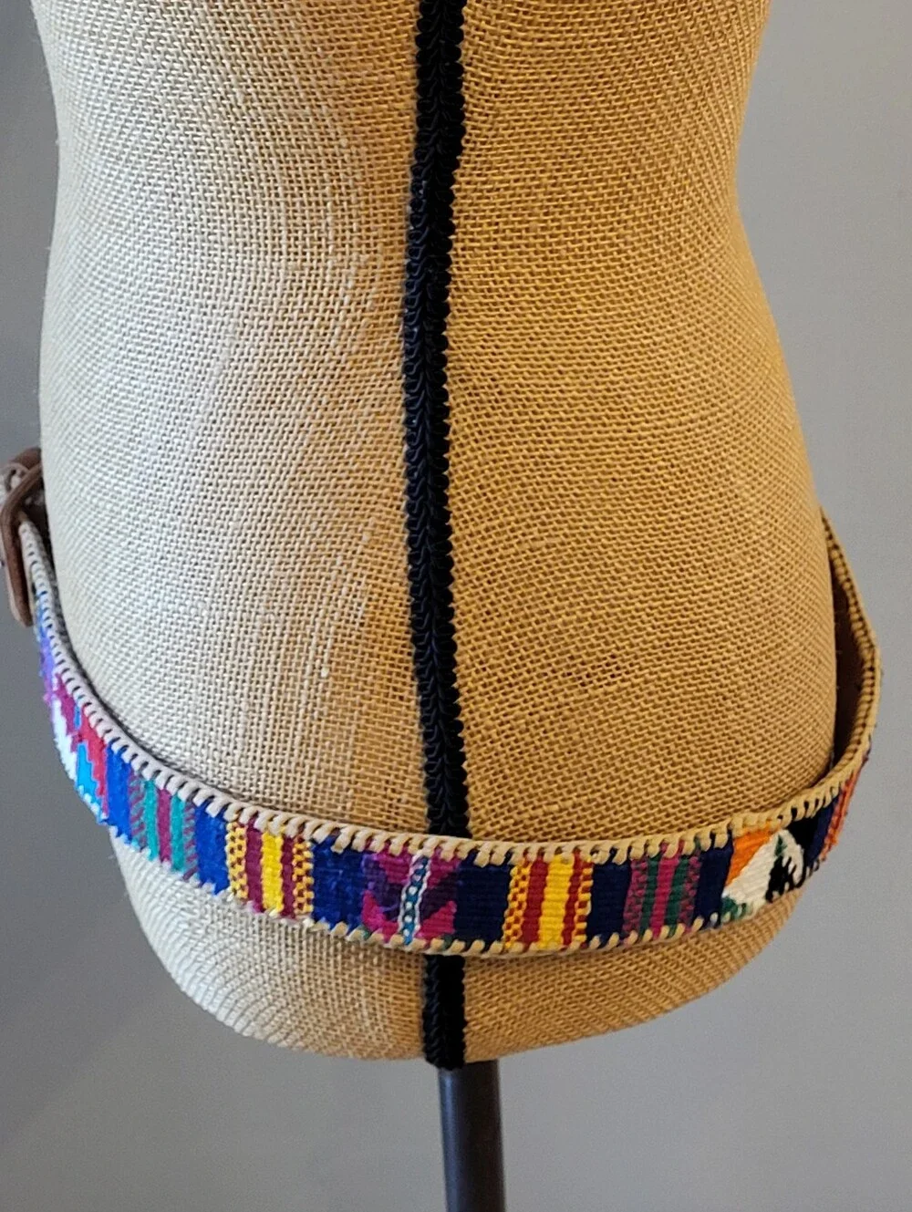 Handmade In Guatamala 70s/80s Textile And Tooled Leather Belt Size 38